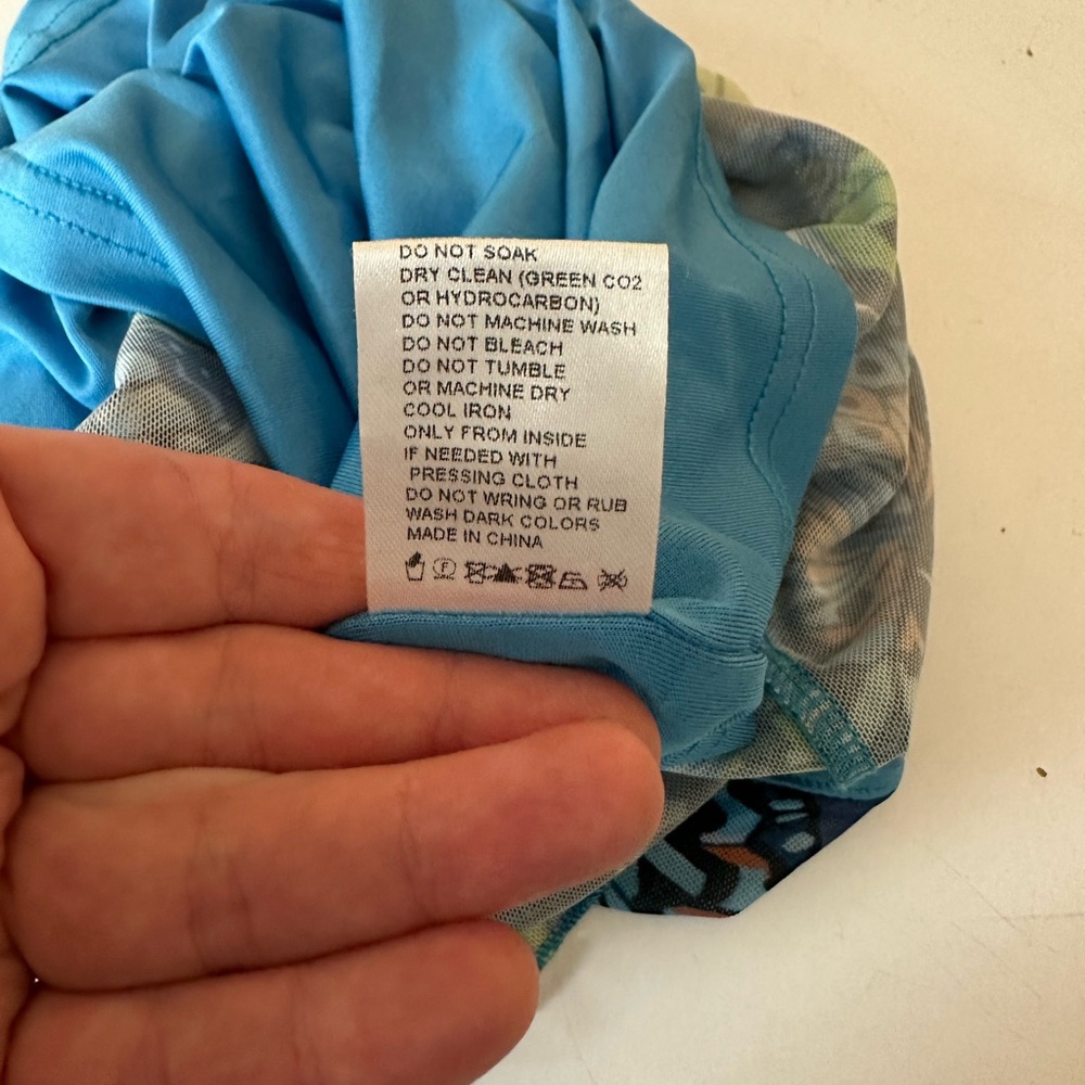 Outcast Blue Whimsical Butterfly Print Mesh Women’s Sexy Mini Skirt NWOT Size M - Picture 10 of 12